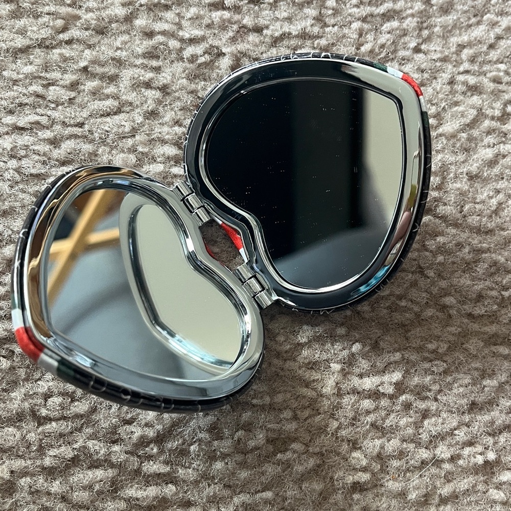 2-1 Heart-Shaped Black and Red Mirror and Magnifying Glass - Picture 2 of 2